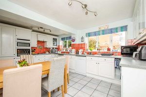 Photo 21- click for photo gallery